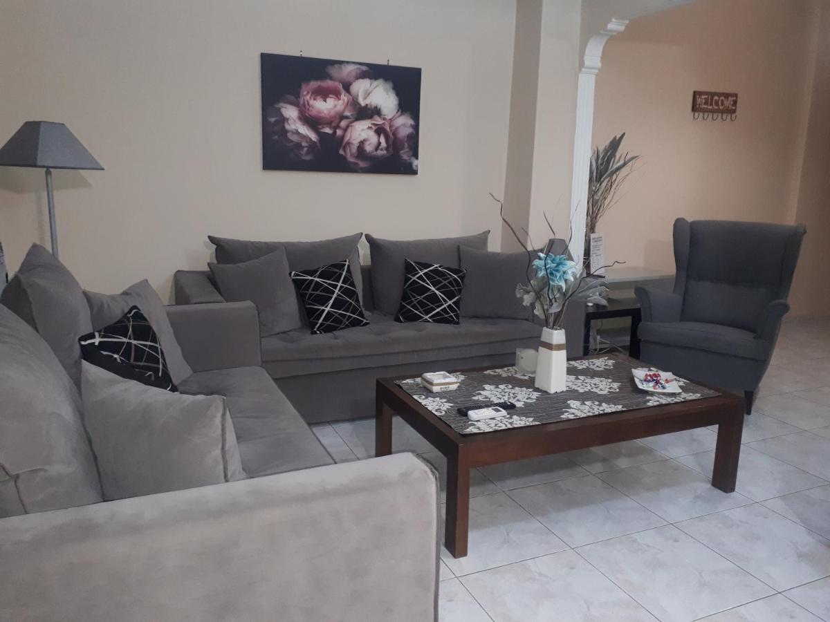 Modern Apartment Chania Center Chrissi Akti Chania Exterior foto